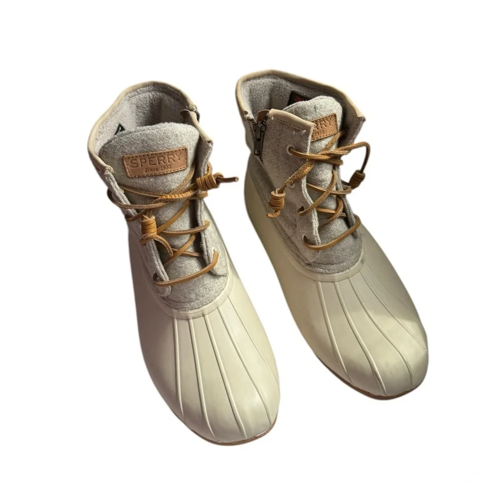 Sperry Women’s Core Saltwater Emboss Wool Boots Size 10 Ivory Waterproof